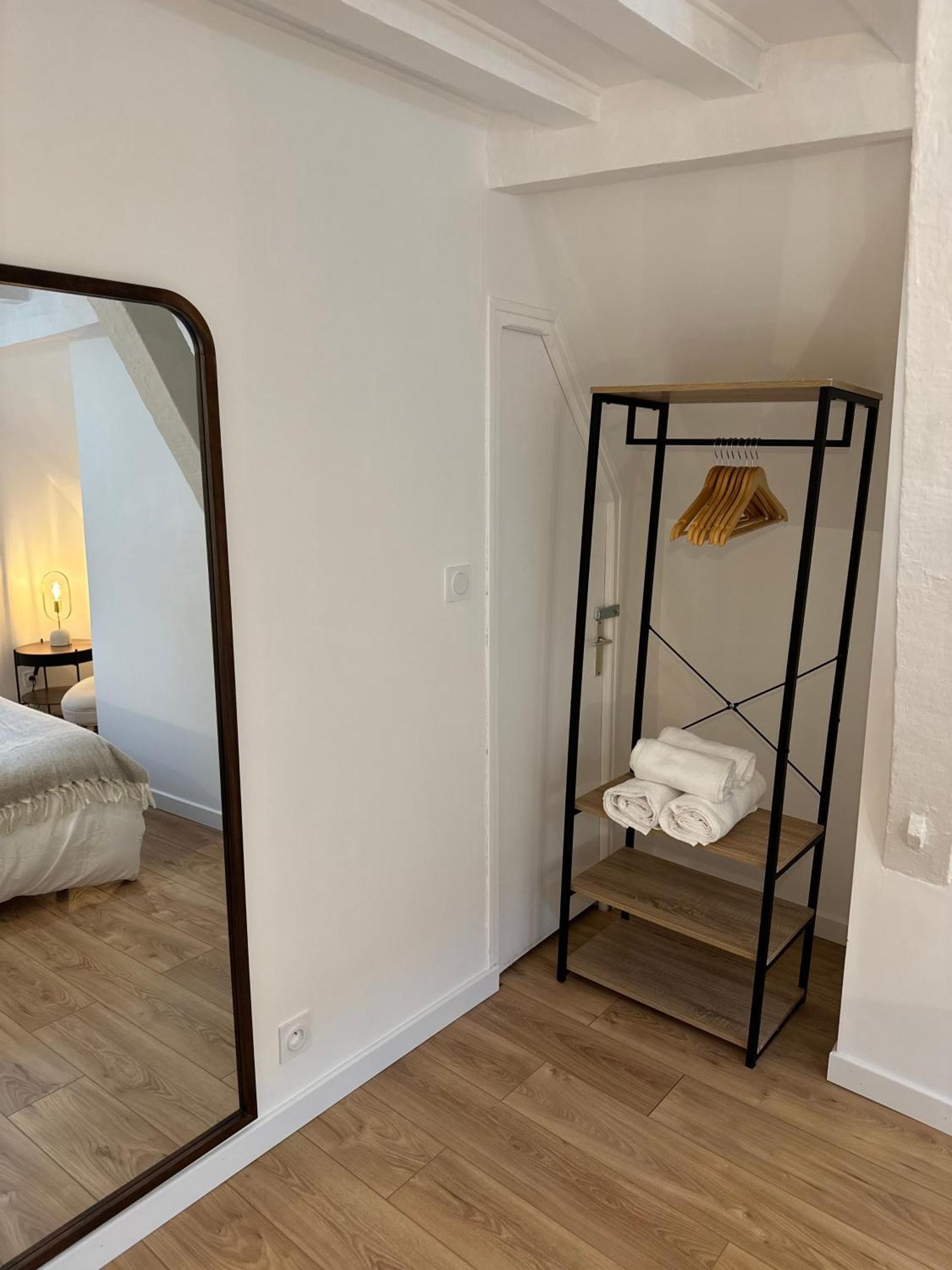 La Suite - Parvis Cathedrale Шартр Экстерьер фото